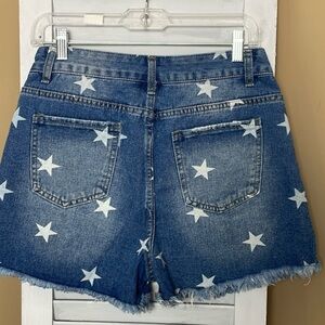 ❤️‍🔥Blue Distressed Jean Shorts with Star Pattern